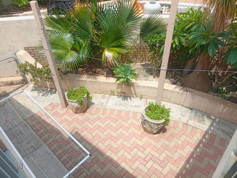 4 Bedroom Property for Sale in Ifafi North West